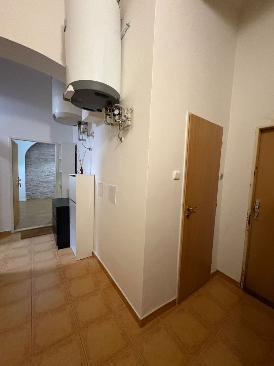 Studio flat to rent, 28 m², Na Celné, Prague, Prague Studio flat to rent, 28 m², Na Celné, Prague, Prague