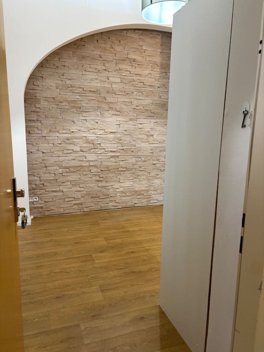 Studio flat to rent, 28 m², Na Celné, Prague, Prague Studio flat to rent, 28 m², Na Celné, Prague, Prague