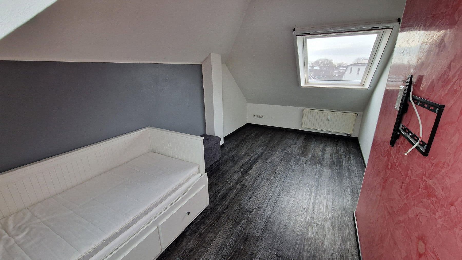 2 bedroom with open-plan kitchen flat to rent, 96 m², Hünxe, North Rhine-Westphalia 2 bedroom with open-plan kitchen flat to rent, 96 m², Hünxe, North Rhine-Westphalia