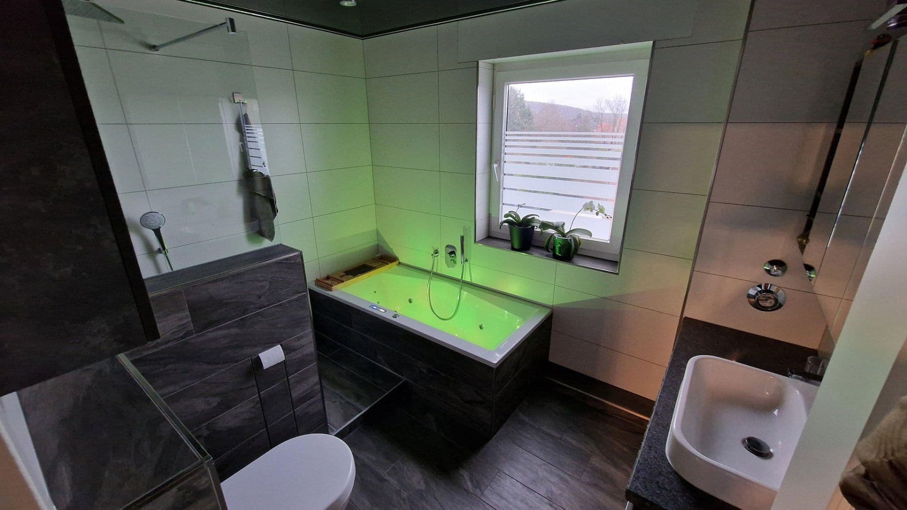 2 bedroom with open-plan kitchen flat to rent, 96 m², Hünxe, North Rhine-Westphalia 2 bedroom with open-plan kitchen flat to rent, 96 m², Hünxe, North Rhine-Westphalia