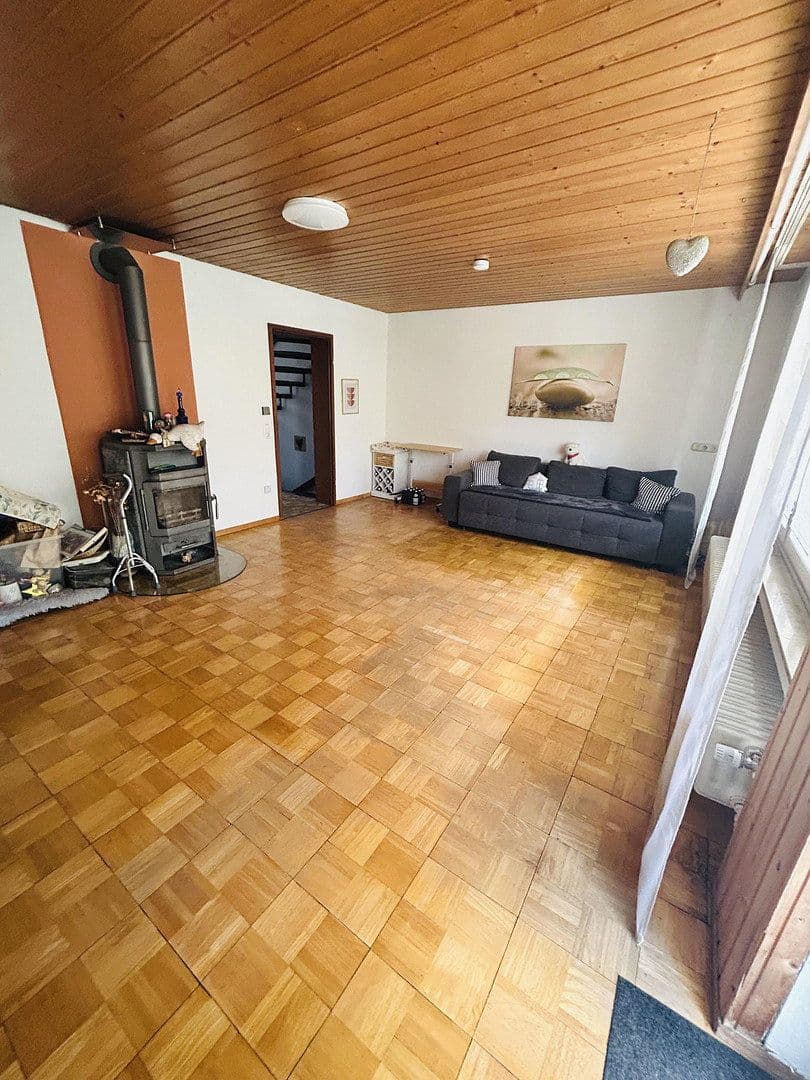 house for sale, 95 m², Singen (Hohentwiel), Baden-Württemberg house for sale, 95 m², Singen (Hohentwiel), Baden-Württemberg