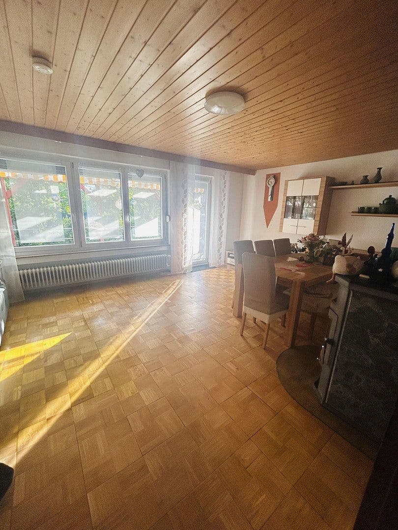 house for sale, 95 m², Singen (Hohentwiel), Baden-Württemberg house for sale, 95 m², Singen (Hohentwiel), Baden-Württemberg