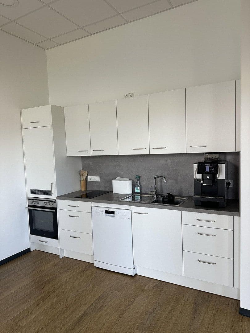 office to rent, 174 m², Carl-von-Ossietzky-Str. 7, Bad Aibling, Bavaria office to rent, 174 m², Carl-von-Ossietzky-Str. 7, Bad Aibling, Bavaria