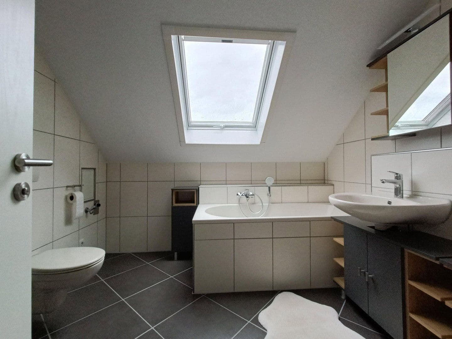 2 bedroom with open-plan kitchen flat to rent, 90 m², Reilingen, Baden-Württemberg 2 bedroom with open-plan kitchen flat to rent, 90 m², Reilingen, Baden-Württemberg