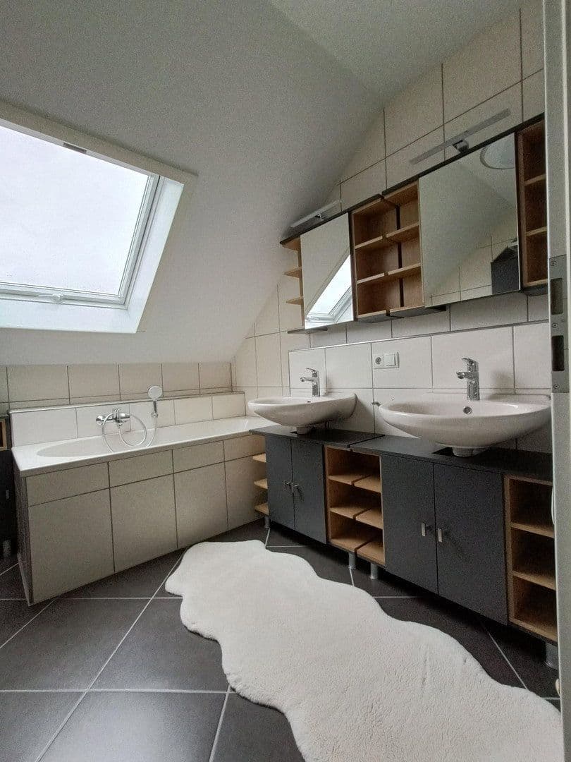 2 bedroom with open-plan kitchen flat to rent, 90 m², Reilingen, Baden-Württemberg 2 bedroom with open-plan kitchen flat to rent, 90 m², Reilingen, Baden-Württemberg