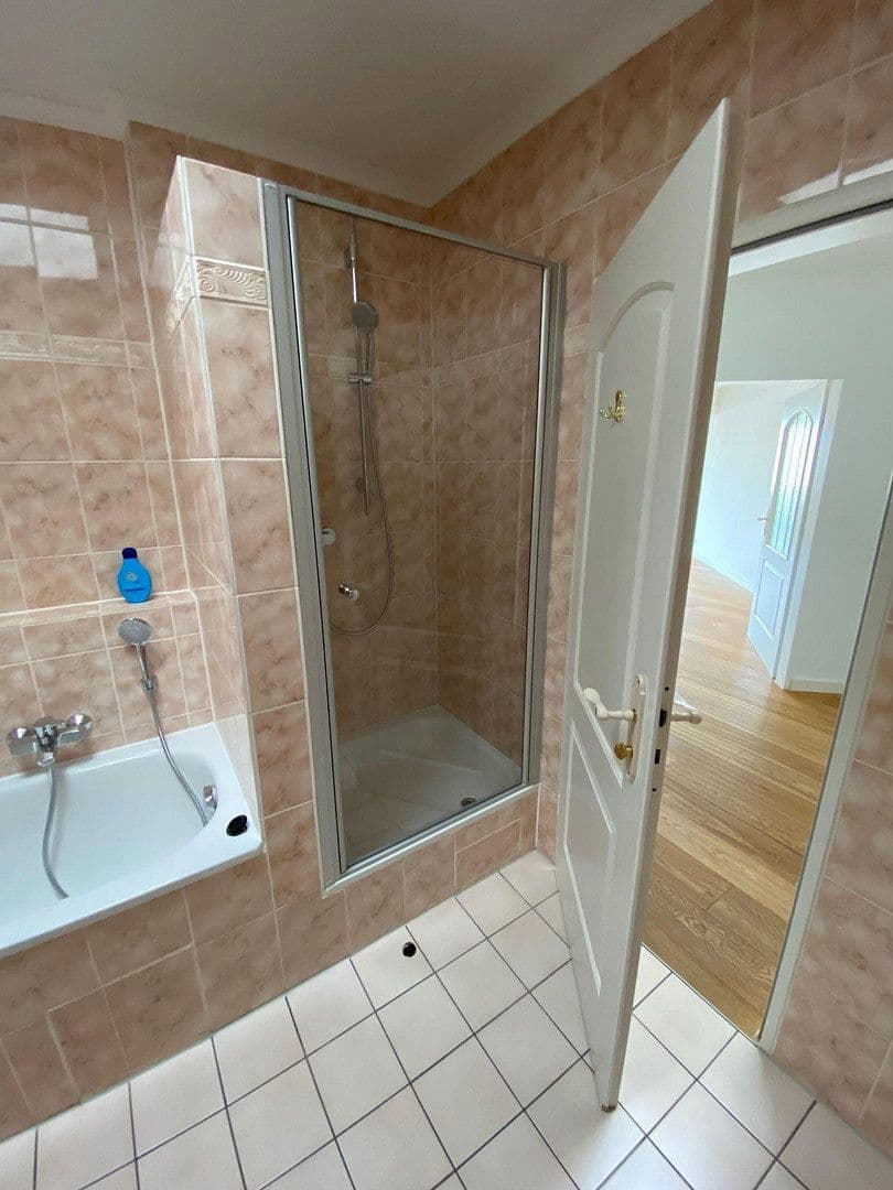 4 bedroom flat to rent, 123 m², Talhofstrasse 30, Gilching, Bavaria 4 bedroom flat to rent, 123 m², Talhofstrasse 30, Gilching, Bavaria