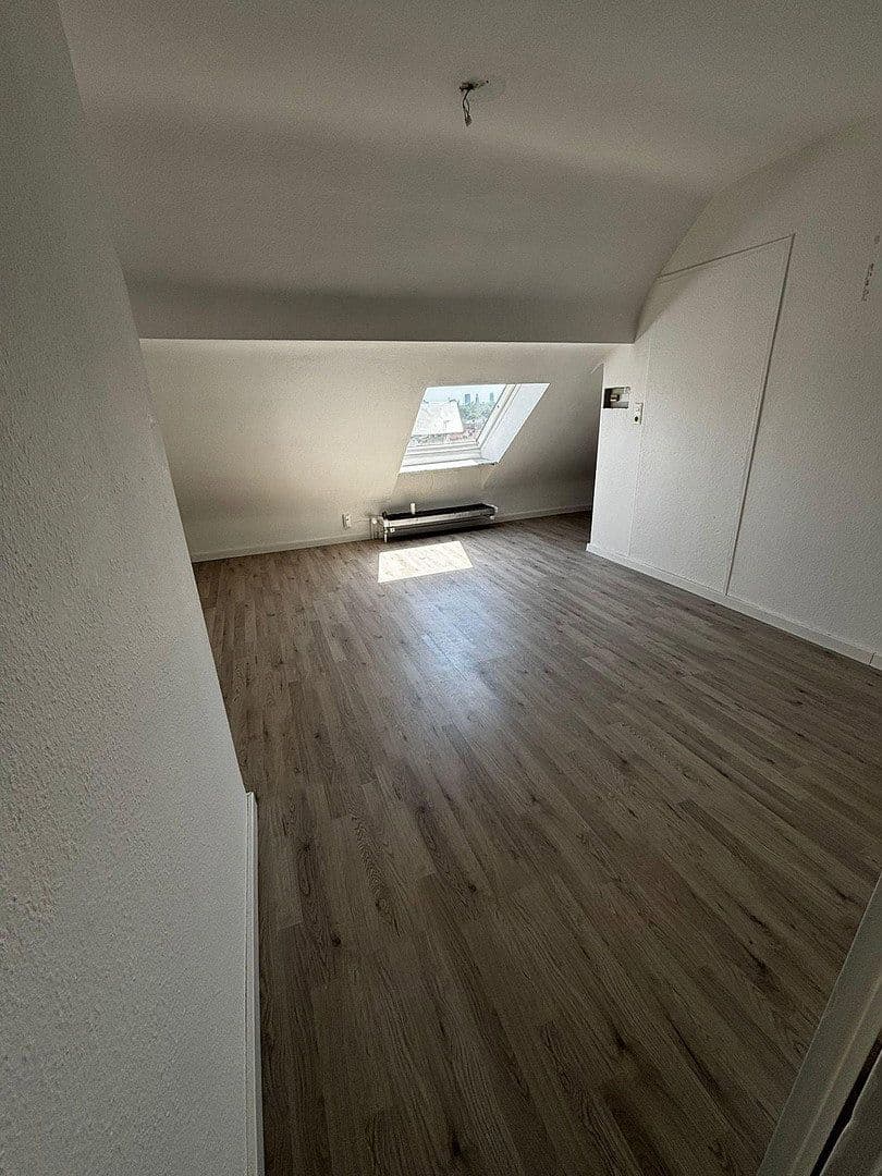 Studio flat to rent, 44 m², Frankfurt, Hesse Studio flat to rent, 44 m², Frankfurt, Hesse