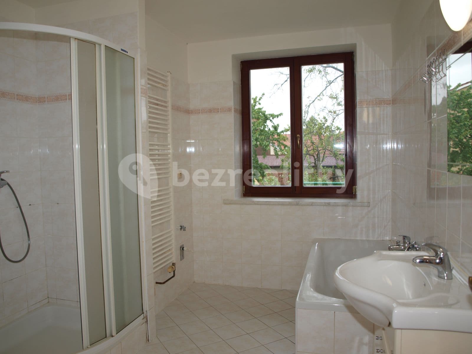 2 bedroom with open-plan kitchen flat to rent, 80 m², Šromova, Brno, Jihomoravský Region 2 bedroom with open-plan kitchen flat to rent, 80 m², Šromova, Brno, Jihomoravský Region