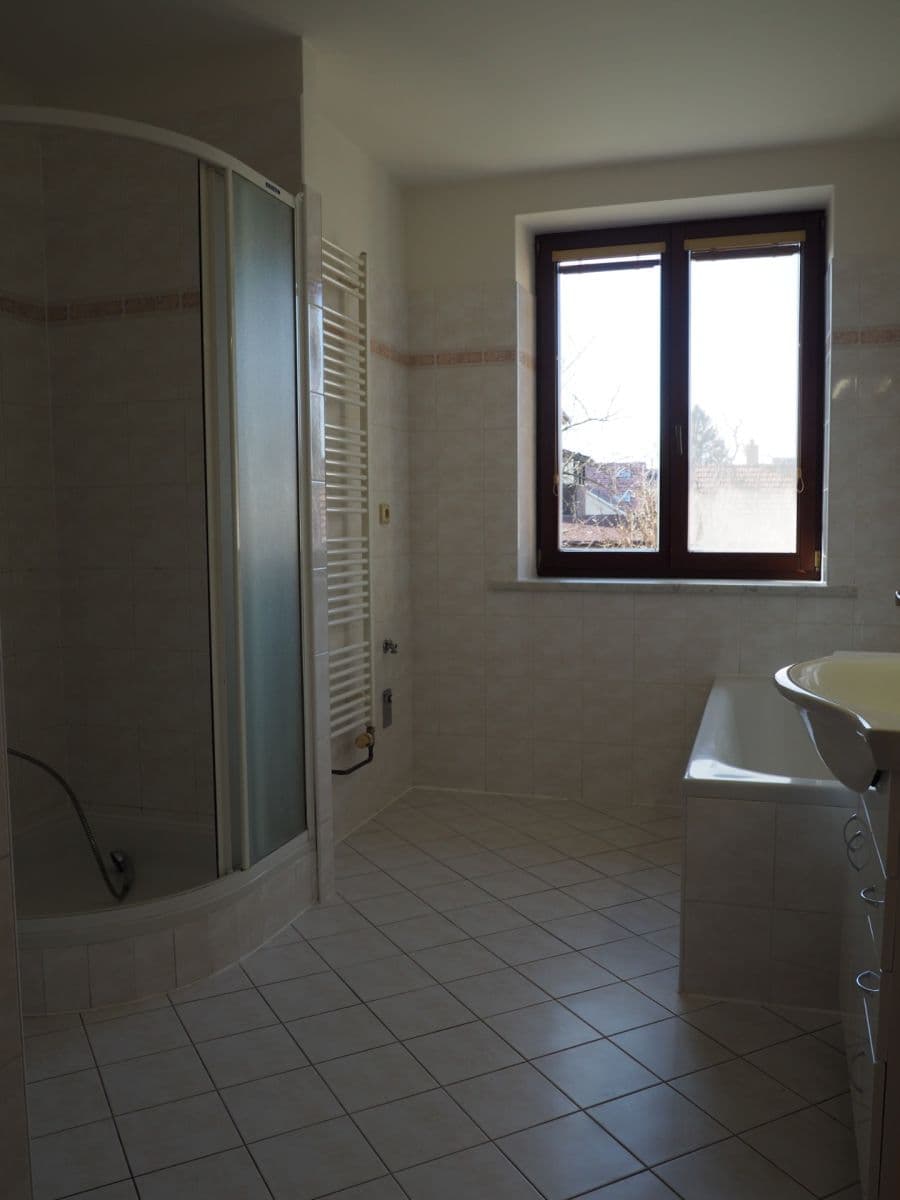 2 bedroom with open-plan kitchen flat to rent, 80 m², Šromova, Brno, Jihomoravský Region 2 bedroom with open-plan kitchen flat to rent, 80 m², Šromova, Brno, Jihomoravský Region