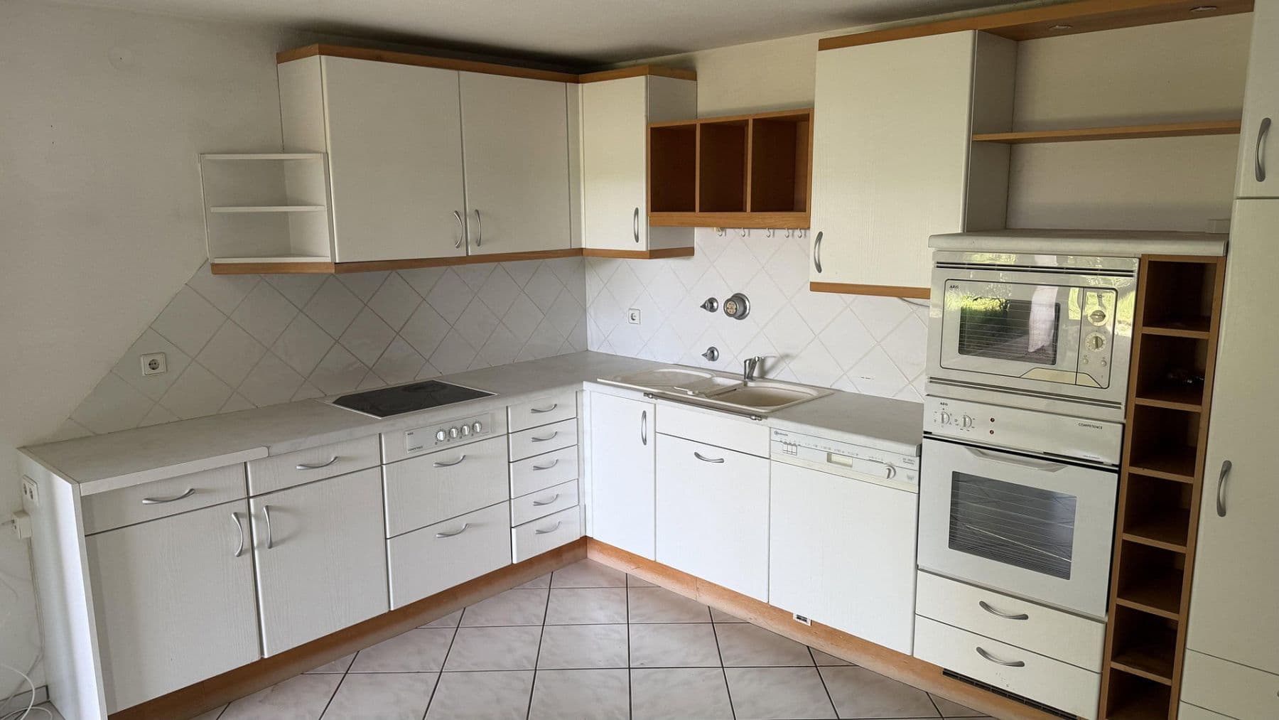 1 bedroom with open-plan kitchen flat for sale, 104 m², Engen, Baden-Württemberg 1 bedroom with open-plan kitchen flat for sale, 104 m², Engen, Baden-Württemberg
