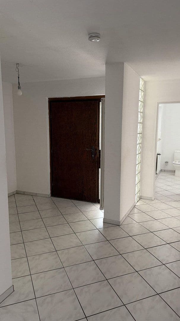 1 bedroom with open-plan kitchen flat for sale, 104 m², Engen, Baden-Württemberg 1 bedroom with open-plan kitchen flat for sale, 104 m², Engen, Baden-Württemberg