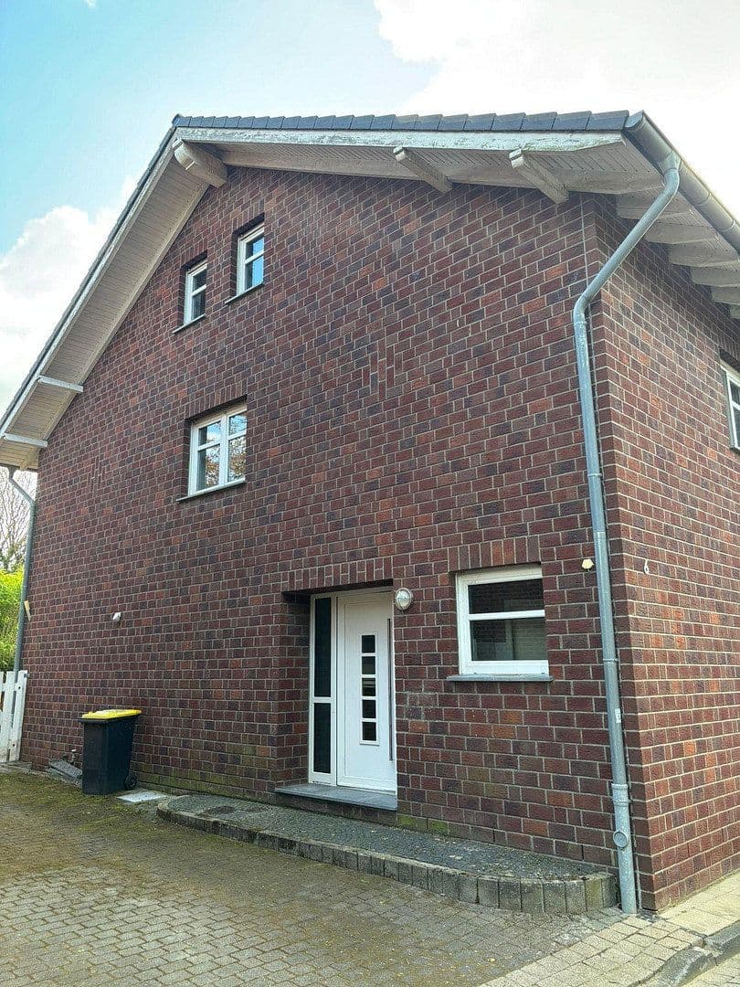 house to rent, 232 m², Beverath 6, Erkelenz, North Rhine-Westphalia house to rent, 232 m², Beverath 6, Erkelenz, North Rhine-Westphalia