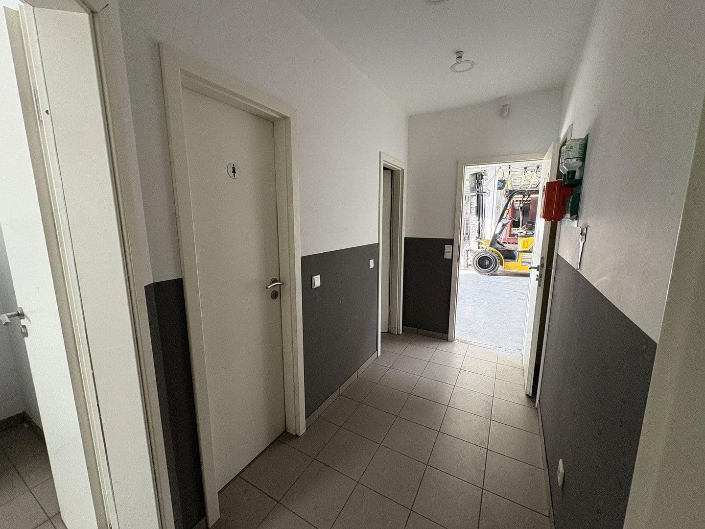non-residential property to rent, 1,856 m², Nikolaus-Groß-Str. 17, Dortmund, North Rhine-Westphalia non-residential property to rent, 1,856 m², Nikolaus-Groß-Str. 17, Dortmund, North Rhine-Westphalia