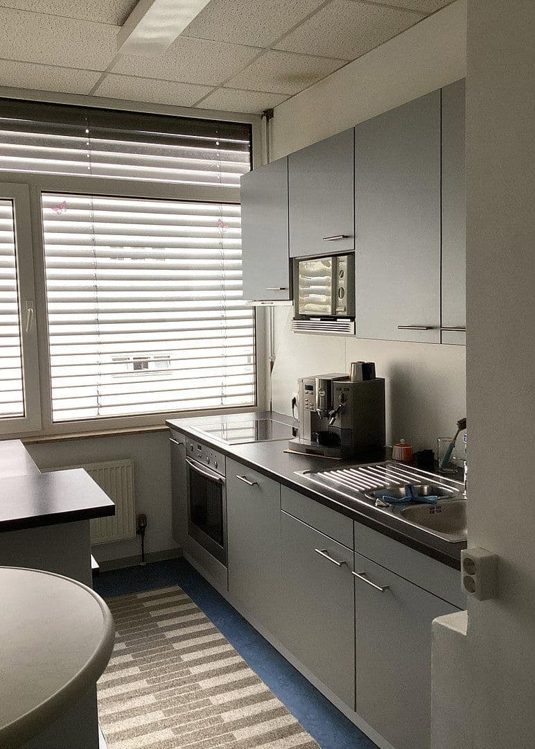 office to rent, 42 m², Winnenden, Baden-Württemberg office to rent, 42 m², Winnenden, Baden-Württemberg