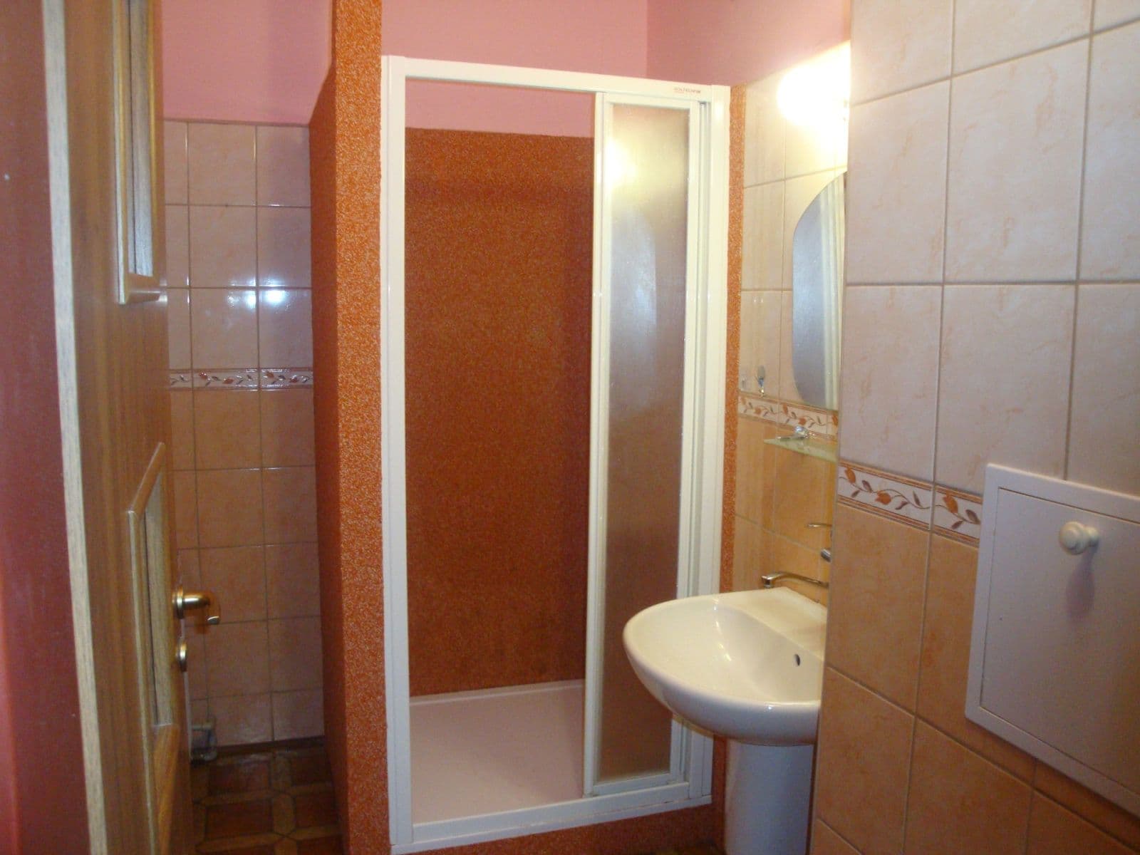 2 bedroom flat to rent, 70 m², Revoluční, Loket, Karlovarský Region 2 bedroom flat to rent, 70 m², Revoluční, Loket, Karlovarský Region