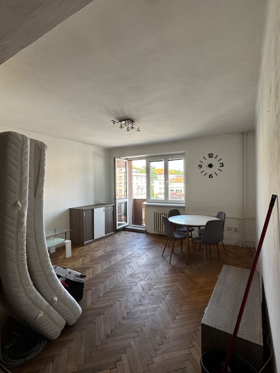 2 bedroom with open-plan kitchen flat to rent, 70 m², Lexova, Pardubice, Pardubický Region 2 bedroom with open-plan kitchen flat to rent, 70 m², Lexova, Pardubice, Pardubický Region
