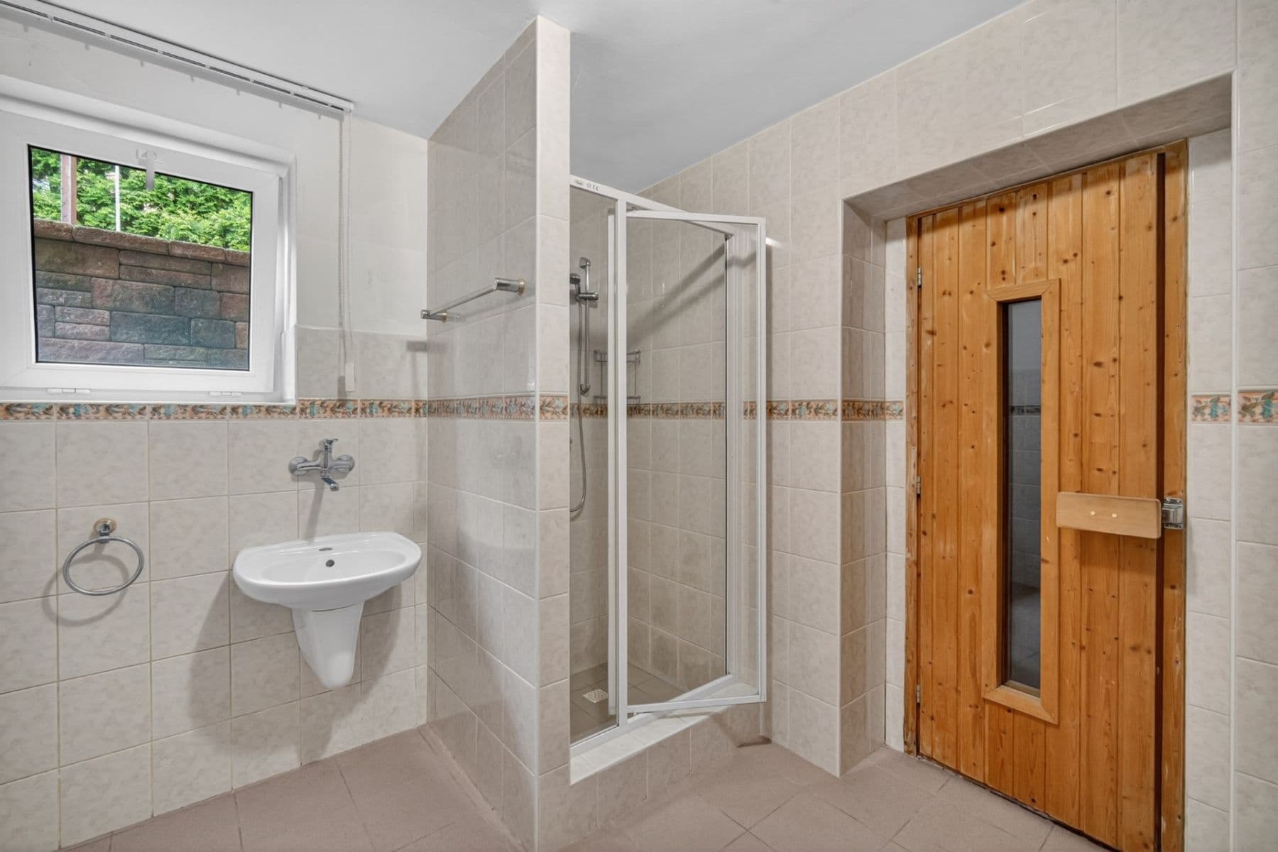 house for sale, 520 m², Mánesova, Dubí, Ústecký Region house for sale, 520 m², Mánesova, Dubí, Ústecký Region