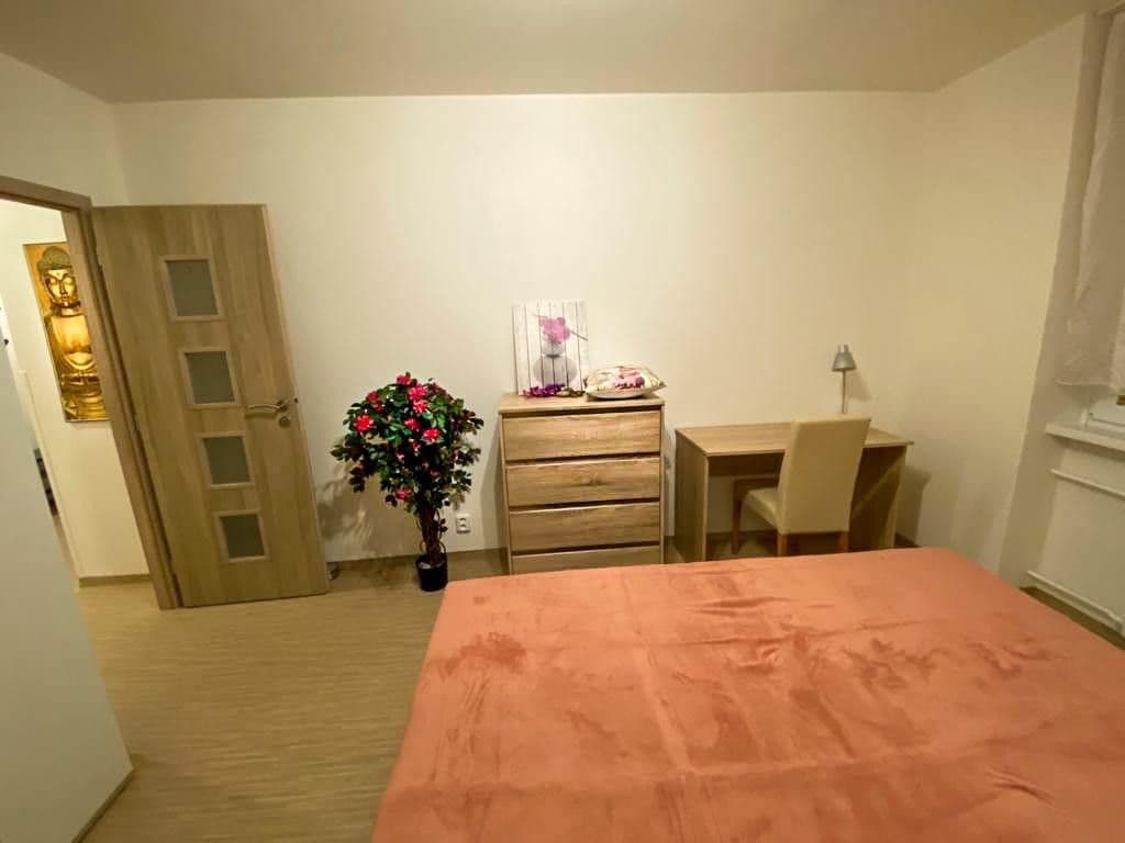 3 bedroom with open-plan kitchen flat for sale, 92 m², Kloknerova, Prague, Prague 3 bedroom with open-plan kitchen flat for sale, 92 m², Kloknerova, Prague, Prague