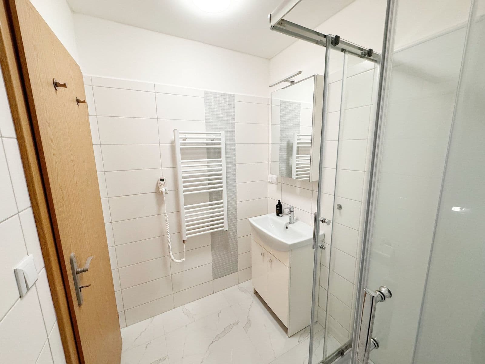 Studio flat to rent, 31 m², Obecní, Chyňava, Středočeský Region Studio flat to rent, 31 m², Obecní, Chyňava, Středočeský Region
