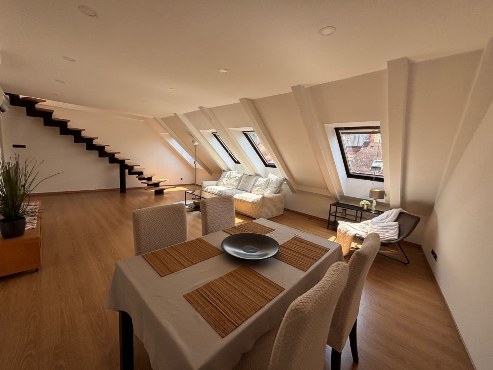 1 bedroom with open-plan kitchen flat for sale, 106 m², Navrátilova, Prague, Prague 1 bedroom with open-plan kitchen flat for sale, 106 m², Navrátilova, Prague, Prague