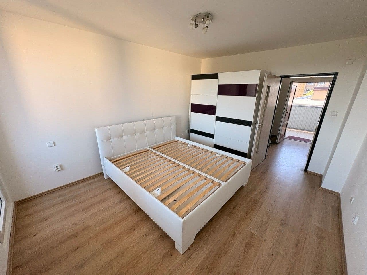1 bedroom with open-plan kitchen flat to rent, 47 m², Moskevská, Kladno, Středočeský Region 1 bedroom with open-plan kitchen flat to rent, 47 m², Moskevská, Kladno, Středočeský Region
