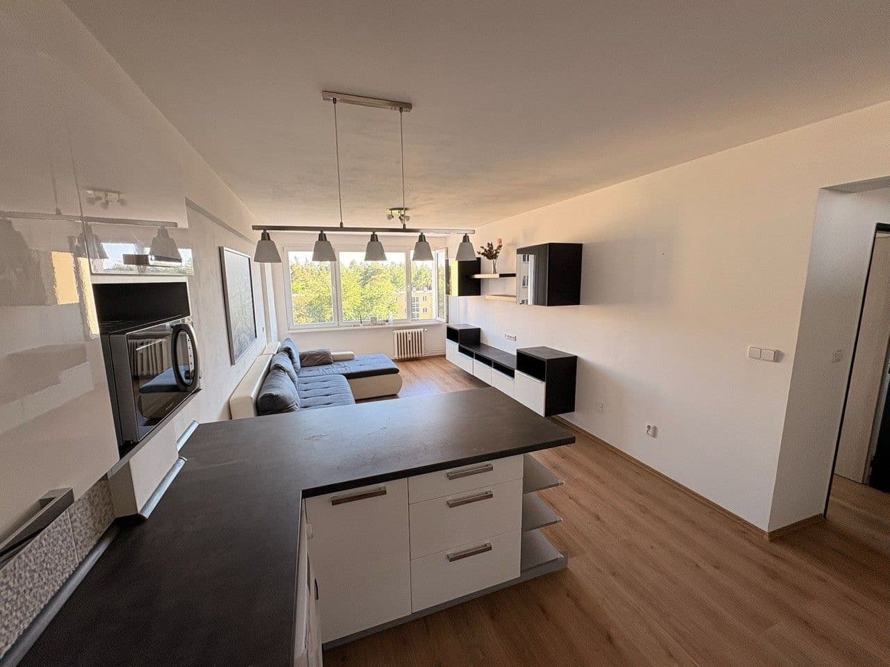 1 bedroom with open-plan kitchen flat to rent, 47 m², Moskevská, Kladno, Středočeský Region 1 bedroom with open-plan kitchen flat to rent, 47 m², Moskevská, Kladno, Středočeský Region