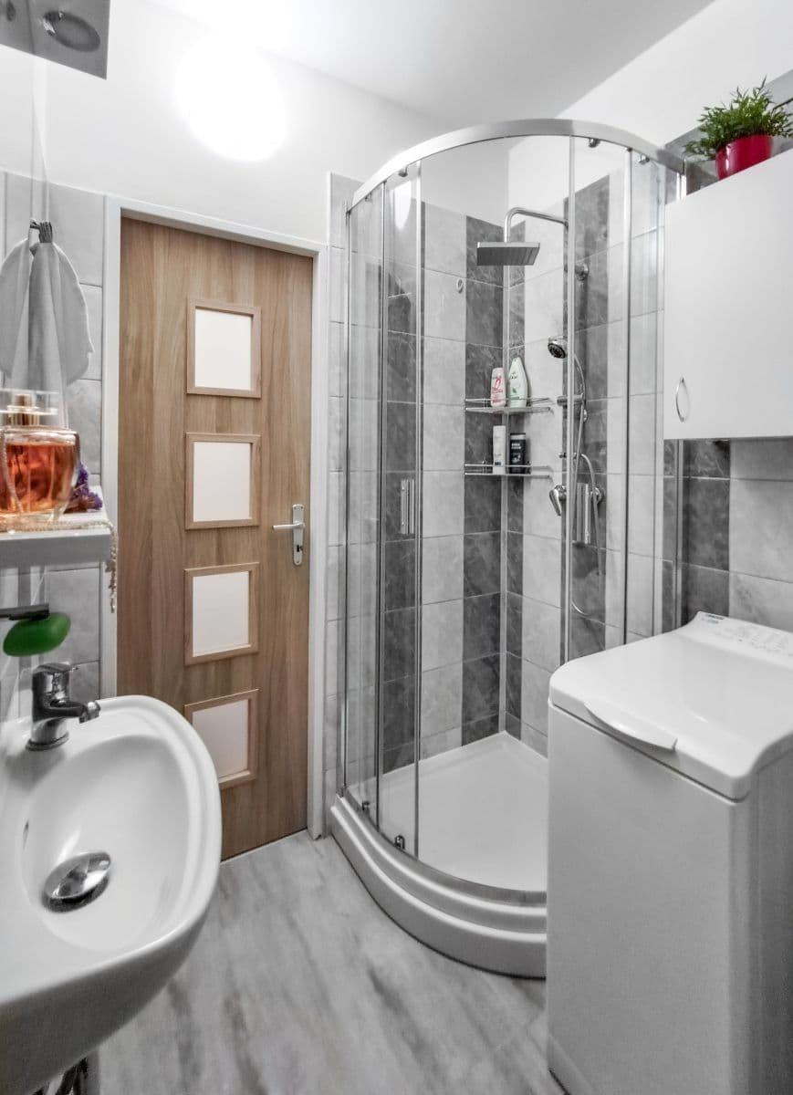 Studio flat to rent, 25 m², Střížkovská, Prague, Prague Studio flat to rent, 25 m², Střížkovská, Prague, Prague
