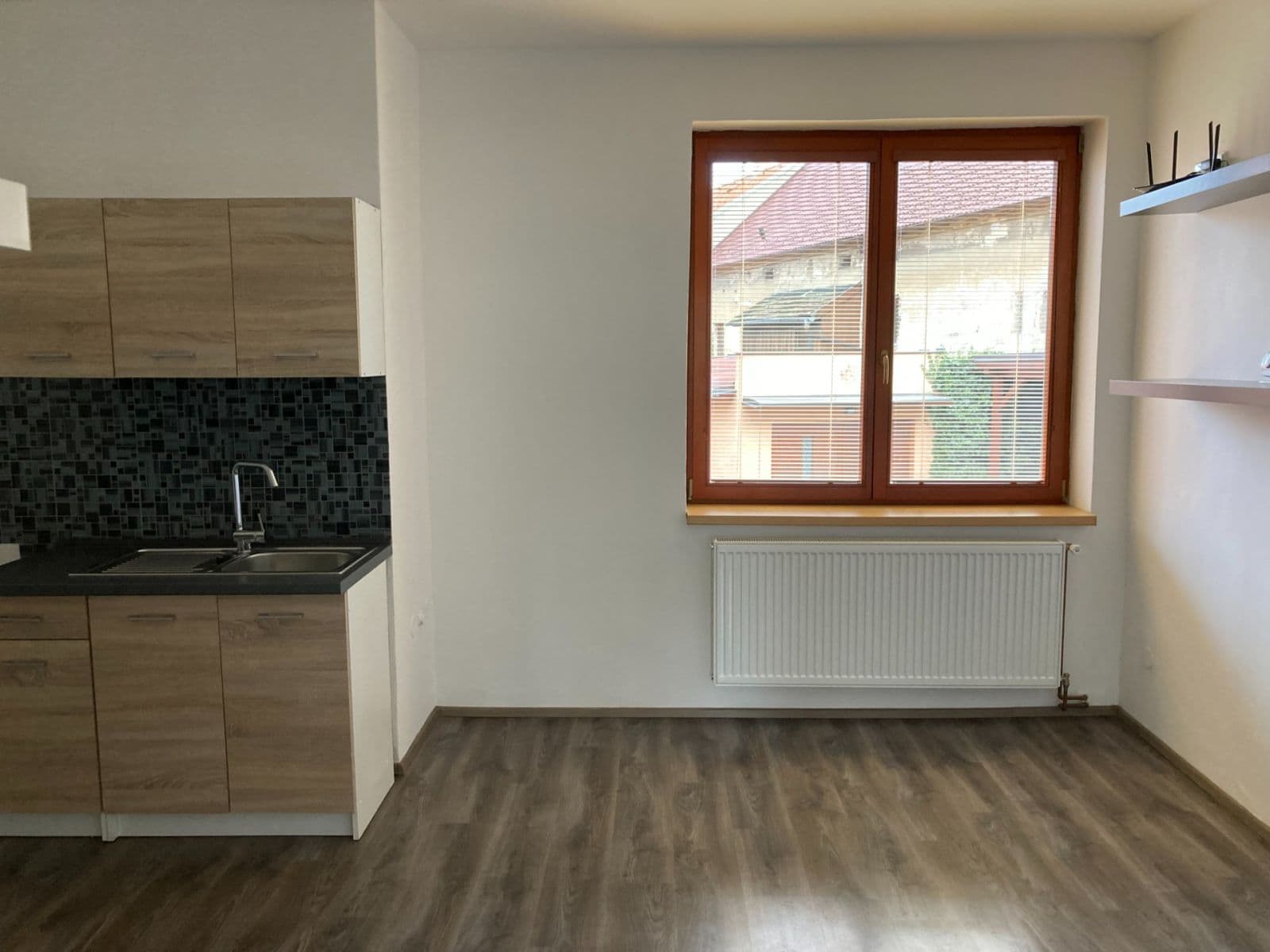 1 bedroom with open-plan kitchen flat to rent, 50 m², Velizská, Zdice, Středočeský Region 1 bedroom with open-plan kitchen flat to rent, 50 m², Velizská, Zdice, Středočeský Region