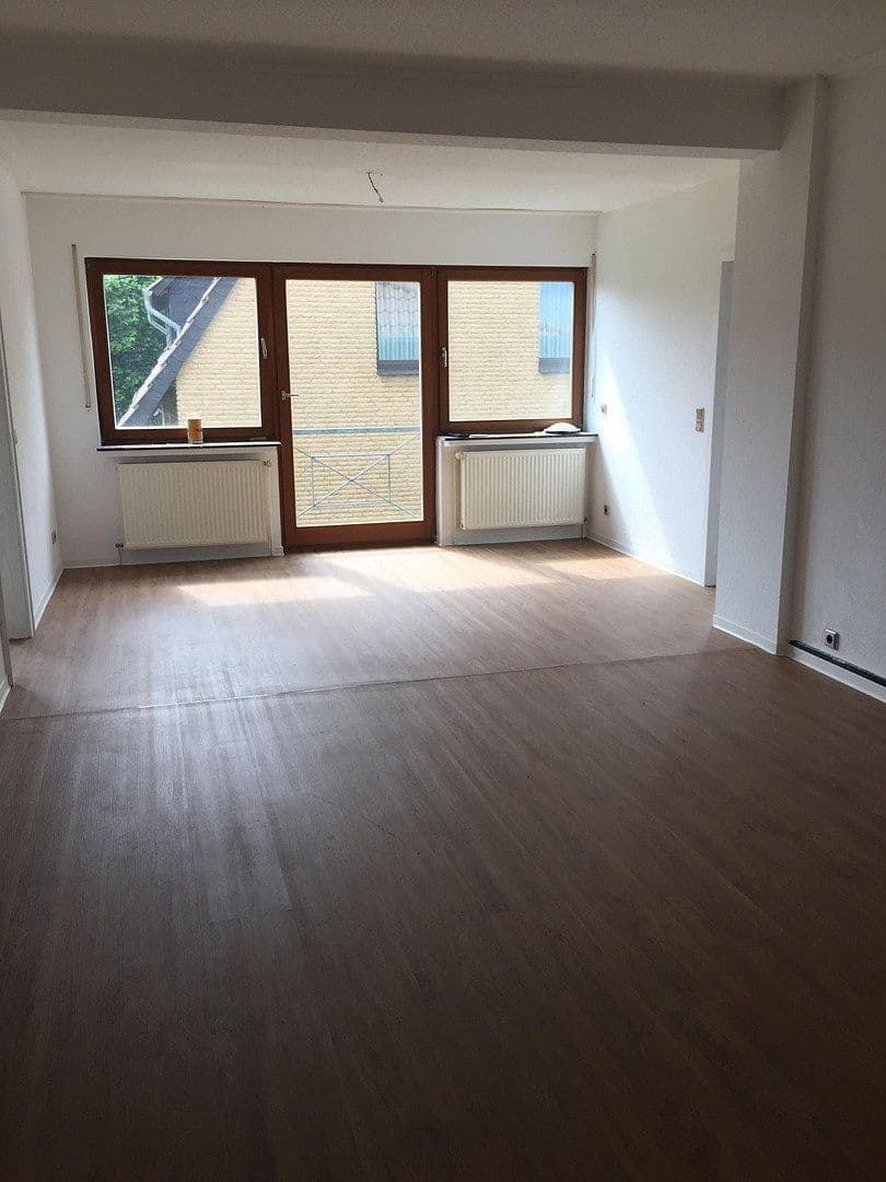flat to rent, 100 m², Eickumer Str. 35, Bielefeld, North Rhine-Westphalia flat to rent, 100 m², Eickumer Str. 35, Bielefeld, North Rhine-Westphalia
