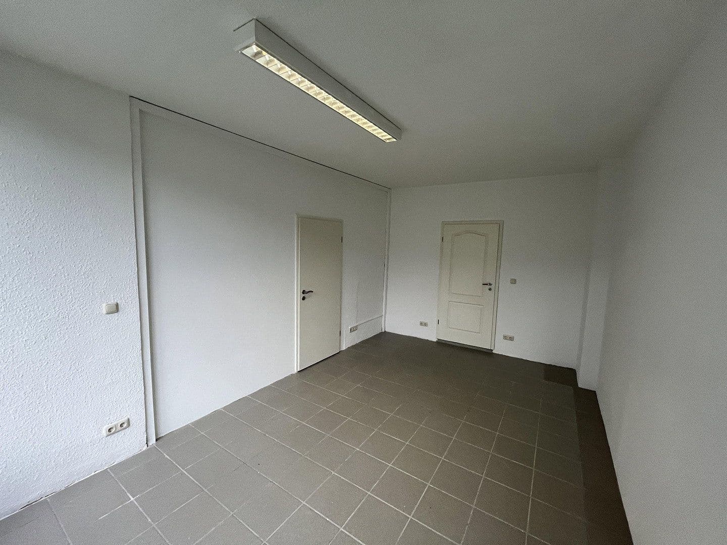 office to rent, 63 m², Fackenburger Allee 44, Lübeck, Schleswig-Holstein office to rent, 63 m², Fackenburger Allee 44, Lübeck, Schleswig-Holstein