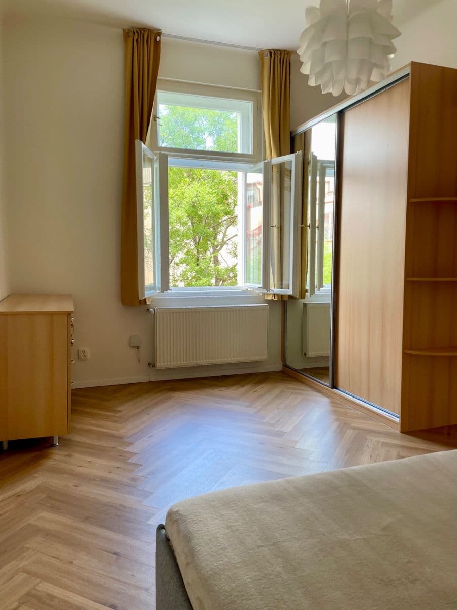 1 bedroom with open-plan kitchen flat to rent, 45 m², Finská, Prague, Prague 1 bedroom with open-plan kitchen flat to rent, 45 m², Finská, Prague, Prague