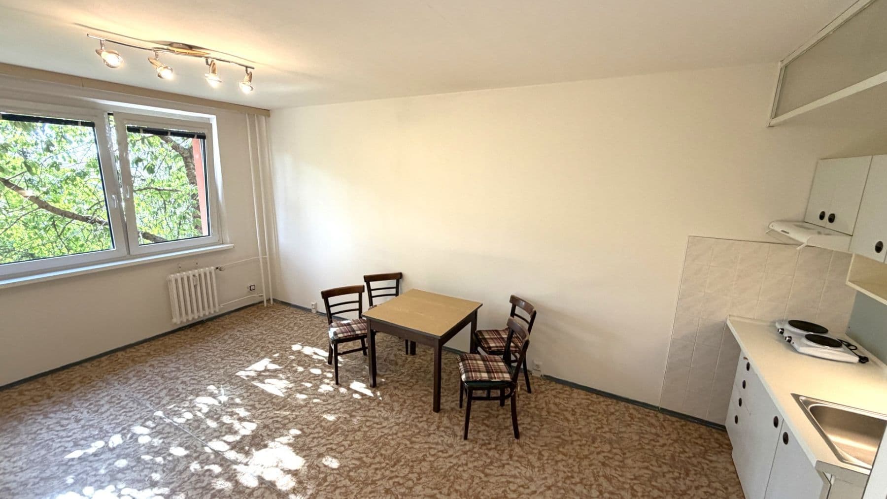 Studio flat to rent, 30 m², Nad Opatovem, Prague, Prague Studio flat to rent, 30 m², Nad Opatovem, Prague, Prague