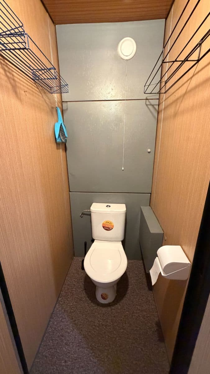 Studio flat to rent, 30 m², Nad Opatovem, Prague, Prague Studio flat to rent, 30 m², Nad Opatovem, Prague, Prague