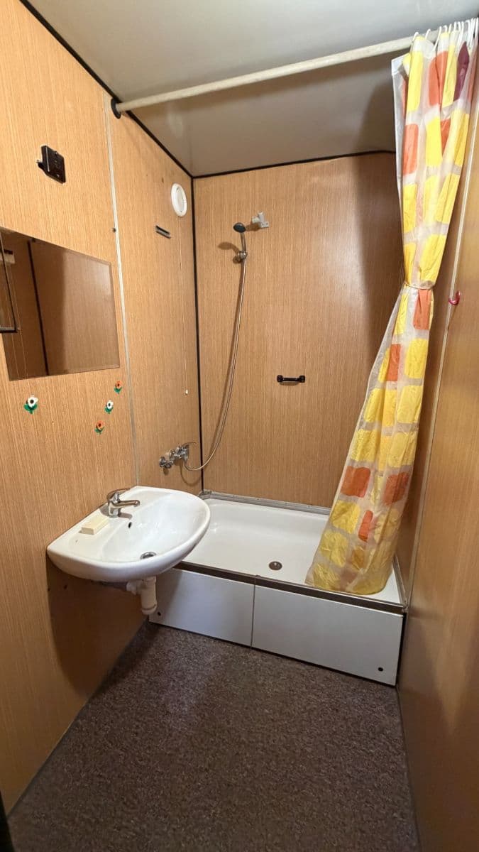 Studio flat to rent, 30 m², Nad Opatovem, Prague, Prague Studio flat to rent, 30 m², Nad Opatovem, Prague, Prague