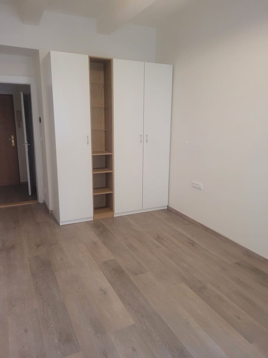 2 bedroom flat to rent, 53 m², Žerotínova, Prague, Prague 2 bedroom flat to rent, 53 m², Žerotínova, Prague, Prague