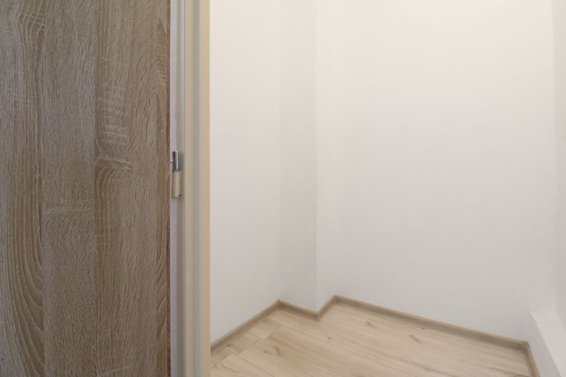 2 bedroom flat to rent, 58 m², Wednesbury, Kladno, Středočeský Region 2 bedroom flat to rent, 58 m², Wednesbury, Kladno, Středočeský Region
