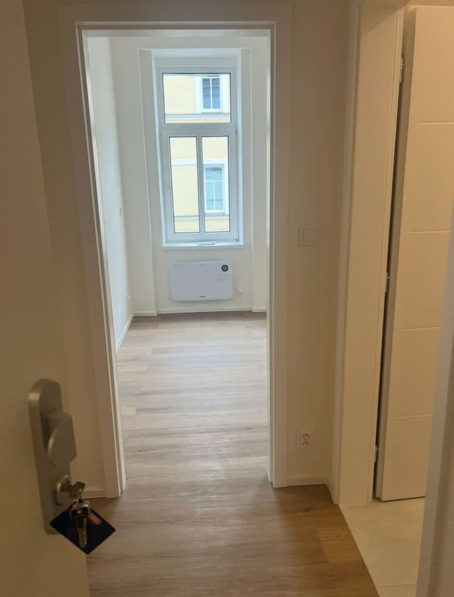 Studio flat to rent, 20 m², Kolmá, Prague, Prague Studio flat to rent, 20 m², Kolmá, Prague, Prague