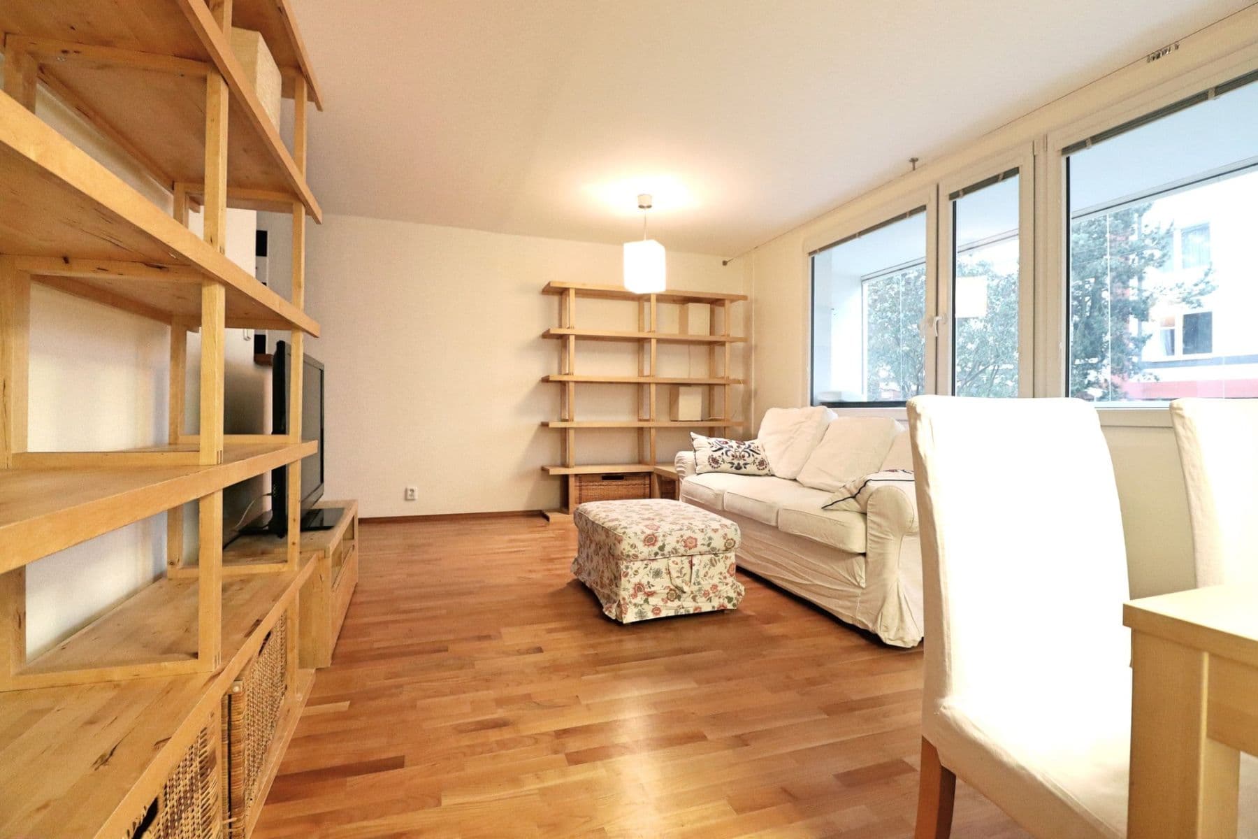 3 bedroom with open-plan kitchen flat to rent, 84 m², Na Okrouhlíku, Prague, Prague 3 bedroom with open-plan kitchen flat to rent, 84 m², Na Okrouhlíku, Prague, Prague