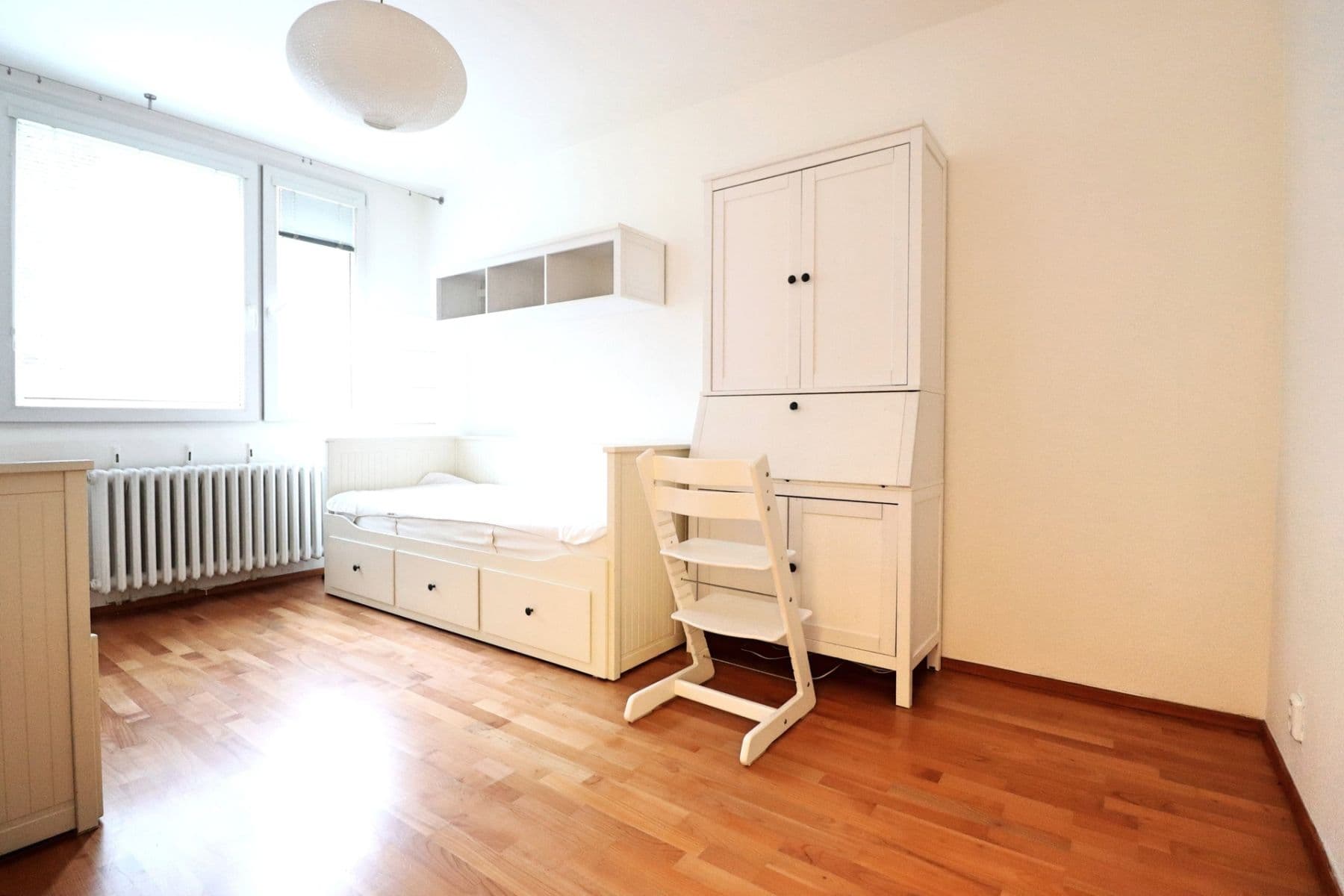 3 bedroom with open-plan kitchen flat to rent, 84 m², Na Okrouhlíku, Prague, Prague 3 bedroom with open-plan kitchen flat to rent, 84 m², Na Okrouhlíku, Prague, Prague