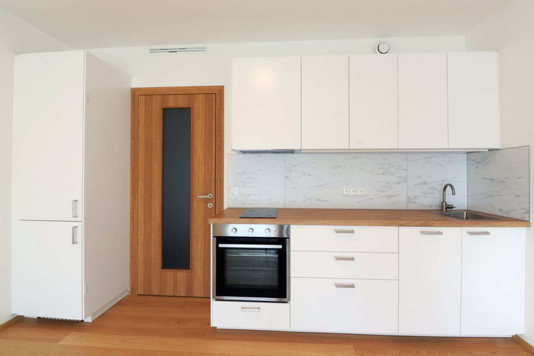 Studio flat to rent, 32 m², Hodonínská, Prague, Prague Studio flat to rent, 32 m², Hodonínská, Prague, Prague