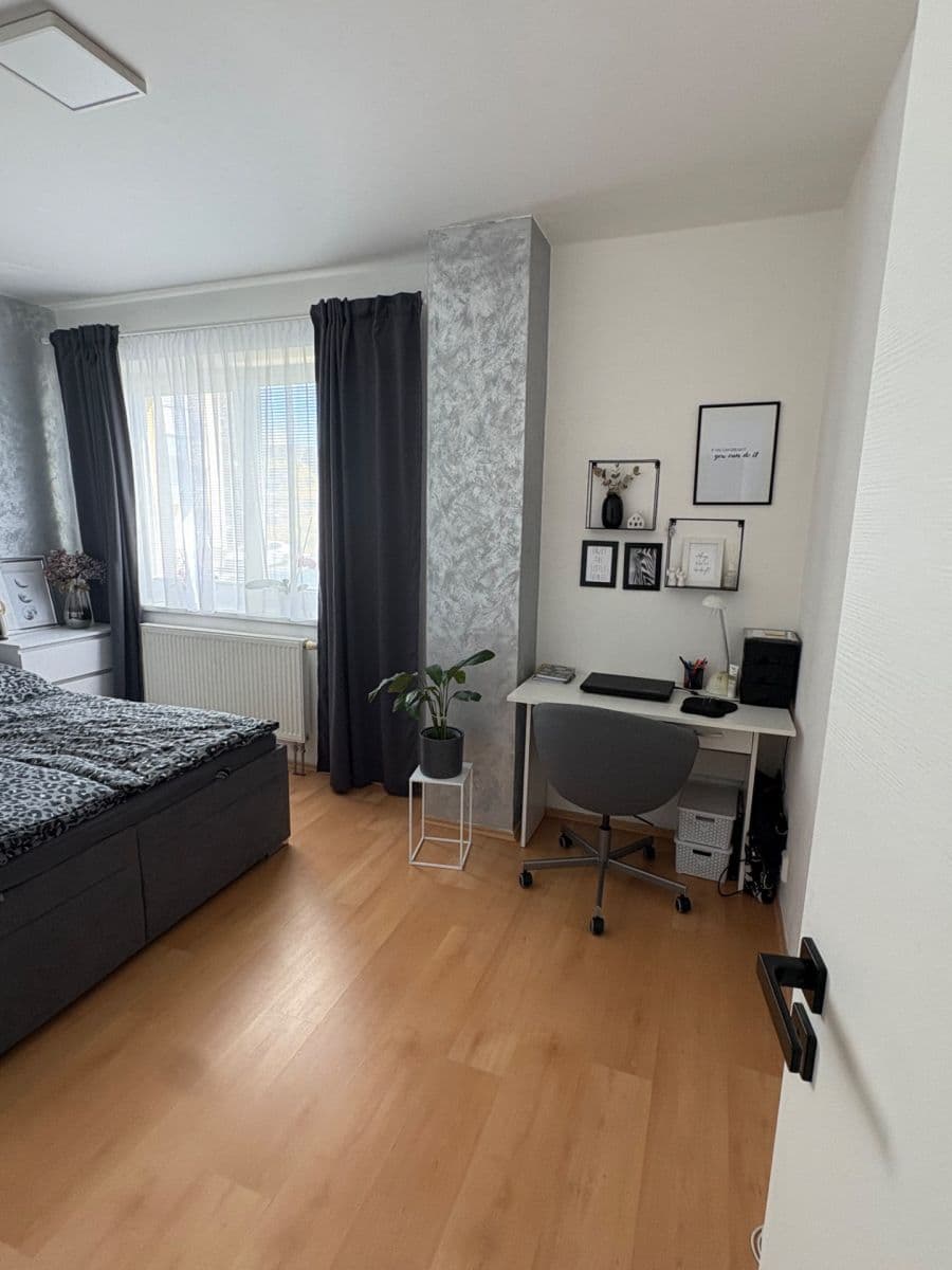 1 bedroom with open-plan kitchen flat to rent, 61 m², Obránců míru, Třebíč, Vysočina Region 1 bedroom with open-plan kitchen flat to rent, 61 m², Obránců míru, Třebíč, Vysočina Region