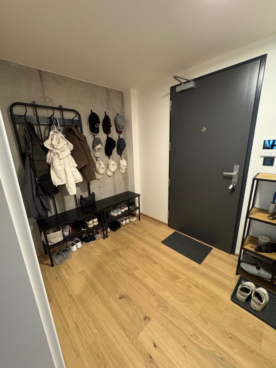 2 bedroom with open-plan kitchen flat for sale, 73 m², Kolbenova, Prague, Prague 2 bedroom with open-plan kitchen flat for sale, 73 m², Kolbenova, Prague, Prague