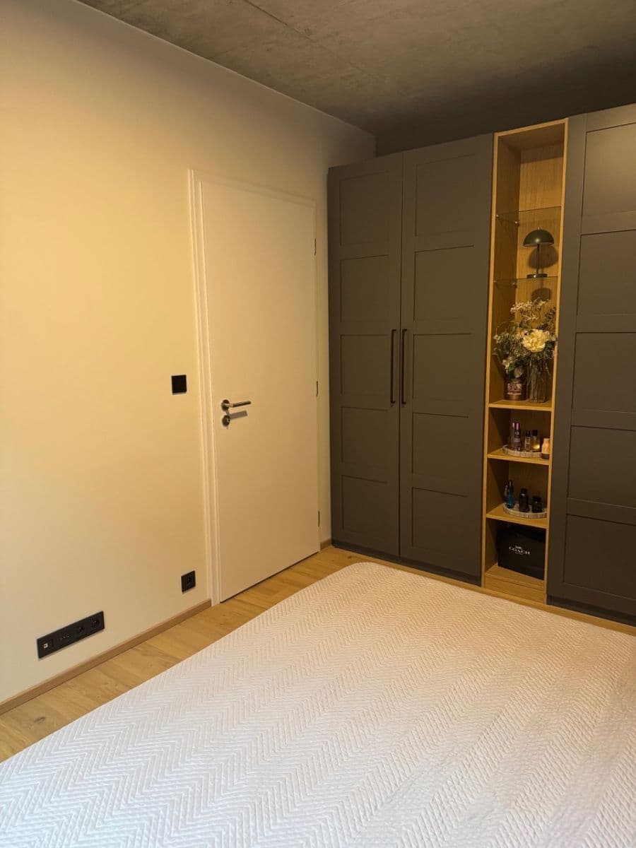 2 bedroom with open-plan kitchen flat for sale, 73 m², Kolbenova, Prague, Prague 2 bedroom with open-plan kitchen flat for sale, 73 m², Kolbenova, Prague, Prague