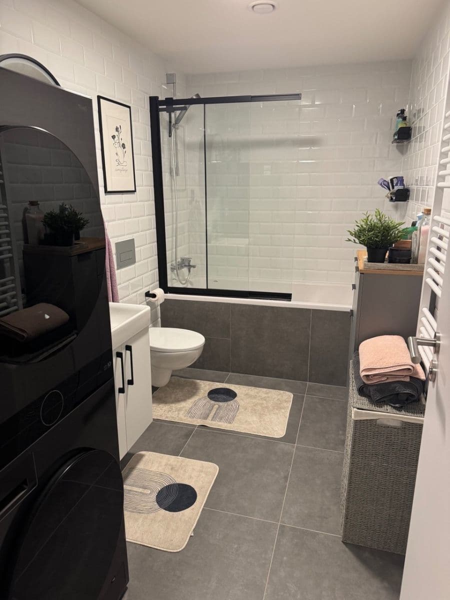 2 bedroom with open-plan kitchen flat for sale, 73 m², Kolbenova, Prague, Prague 2 bedroom with open-plan kitchen flat for sale, 73 m², Kolbenova, Prague, Prague