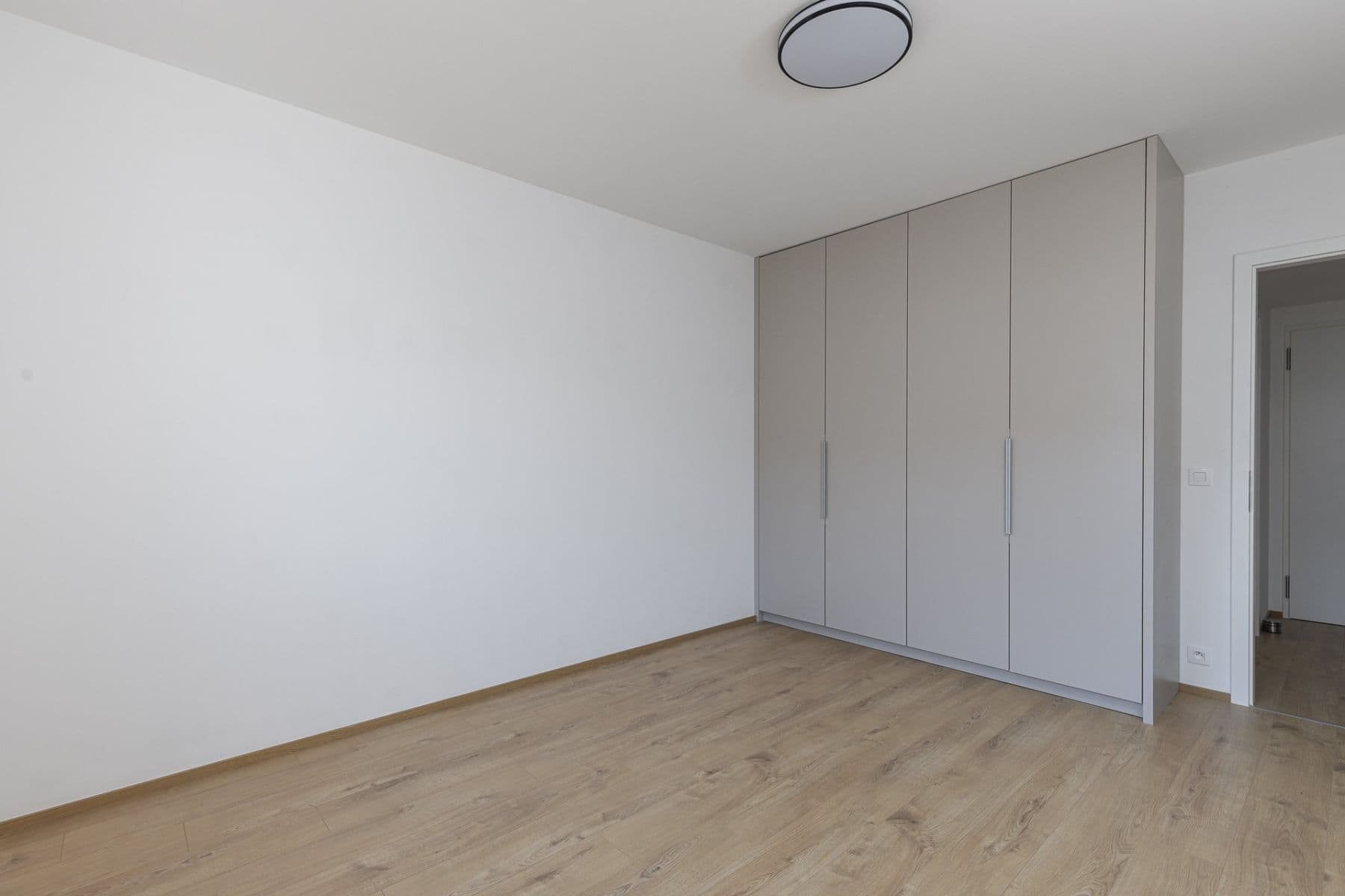 1 bedroom with open-plan kitchen flat to rent, 56 m², Nebřenická, Prague, Prague 1 bedroom with open-plan kitchen flat to rent, 56 m², Nebřenická, Prague, Prague