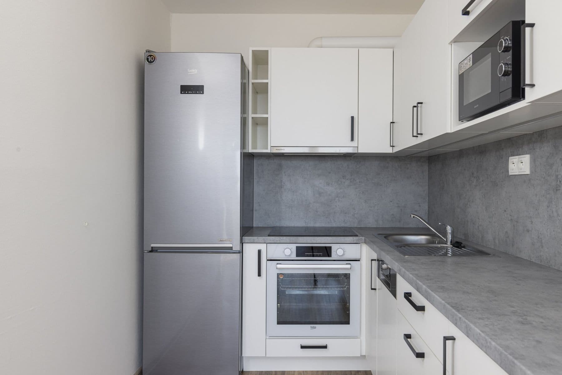 1 bedroom with open-plan kitchen flat to rent, 41 m², Zárybská, Prague, Prague 1 bedroom with open-plan kitchen flat to rent, 41 m², Zárybská, Prague, Prague