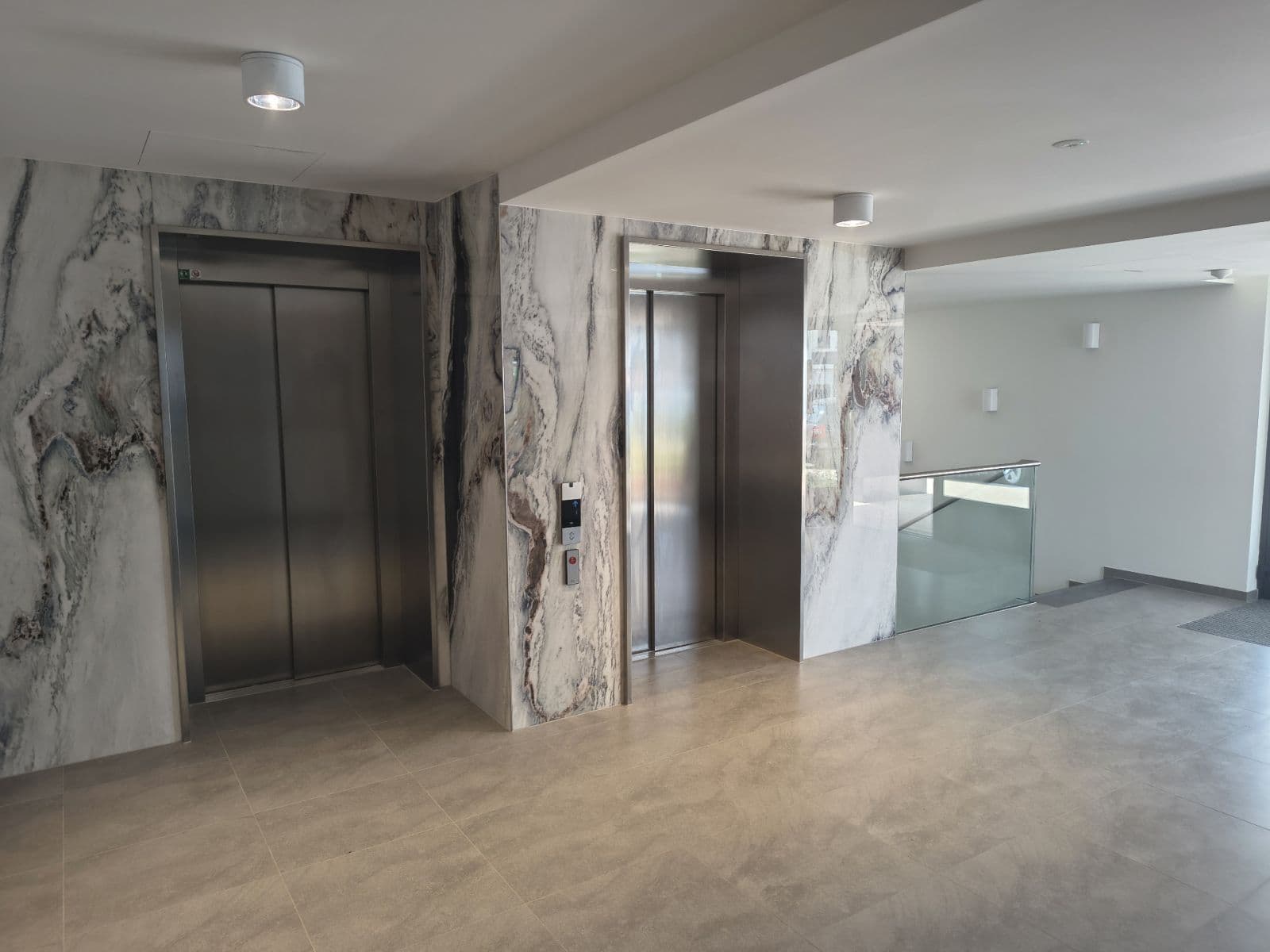 Studio flat to rent, 36 m², Pod Harfou, Prague, Prague Studio flat to rent, 36 m², Pod Harfou, Prague, Prague