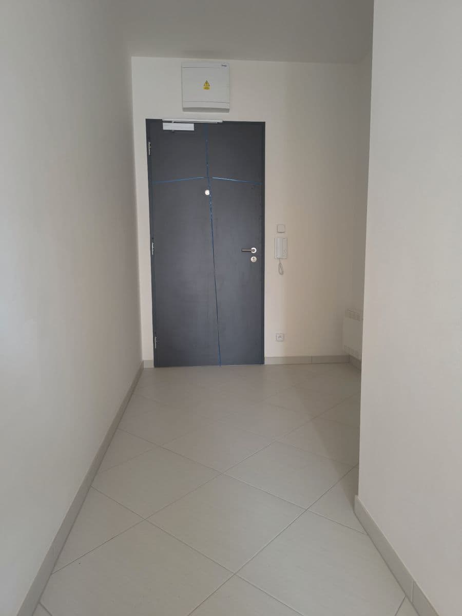 Studio flat to rent, 36 m², Pod Harfou, Prague, Prague Studio flat to rent, 36 m², Pod Harfou, Prague, Prague
