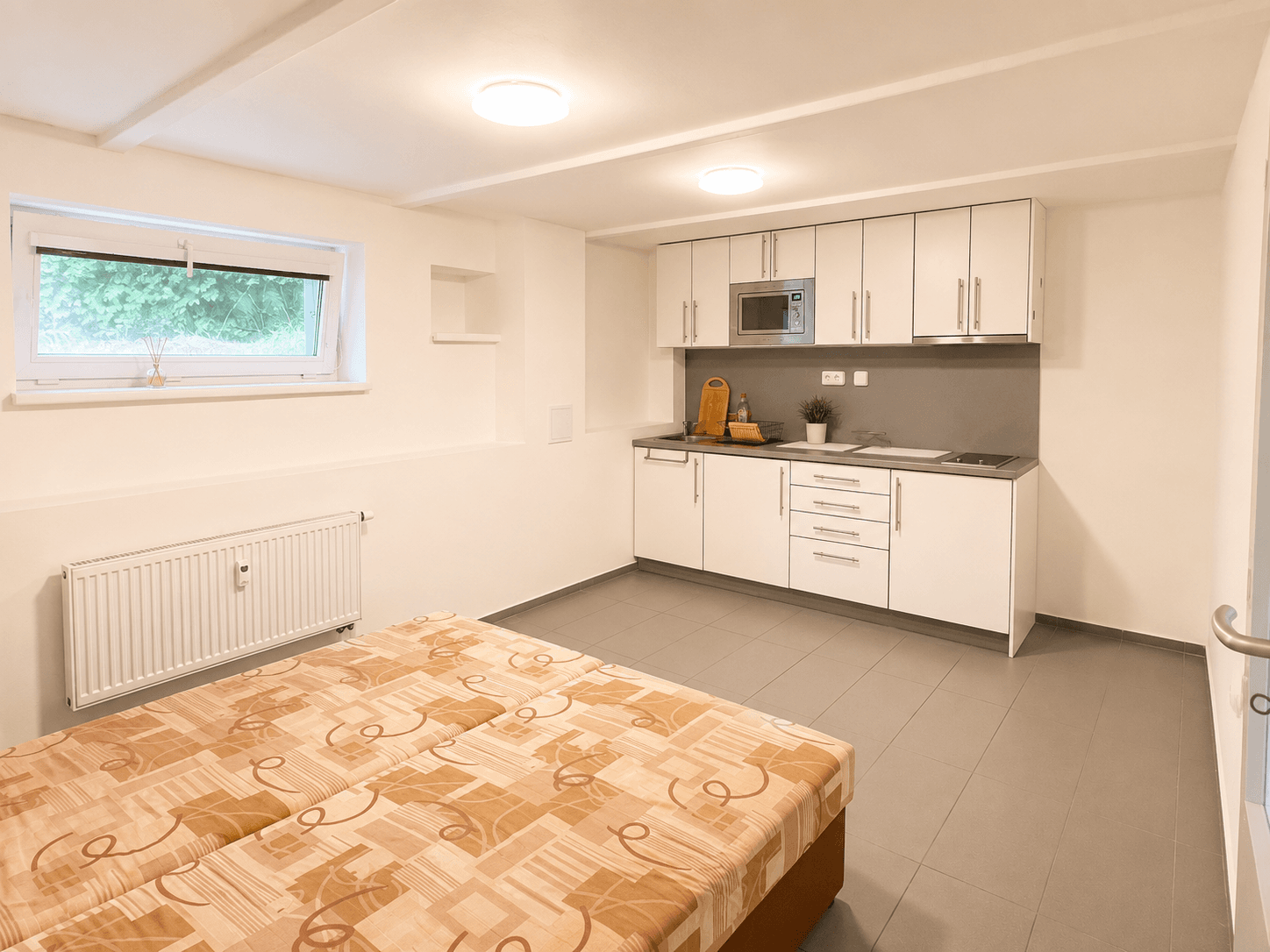 1 bedroom with open-plan kitchen flat to rent, 36 m², Sadařská, Brno, Jihomoravský Region 1 bedroom with open-plan kitchen flat to rent, 36 m², Sadařská, Brno, Jihomoravský Region