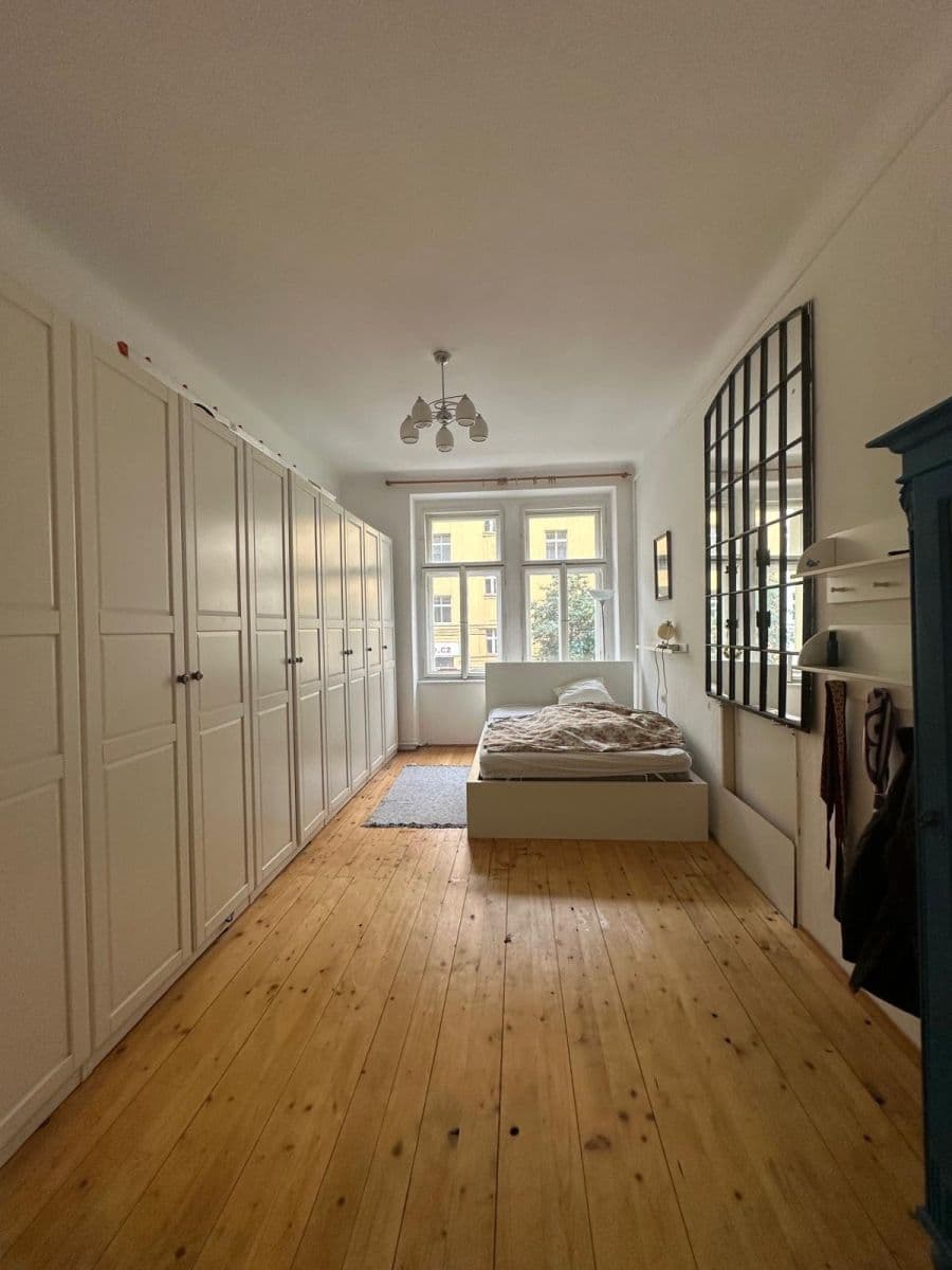 1 bedroom with open-plan kitchen flat to rent, 50 m², Jaromírova, Prague, Prague 1 bedroom with open-plan kitchen flat to rent, 50 m², Jaromírova, Prague, Prague